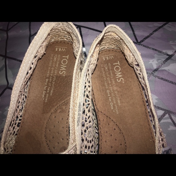 Toms ivory crocheted flats sz 6.5 - Picture 6 of 6